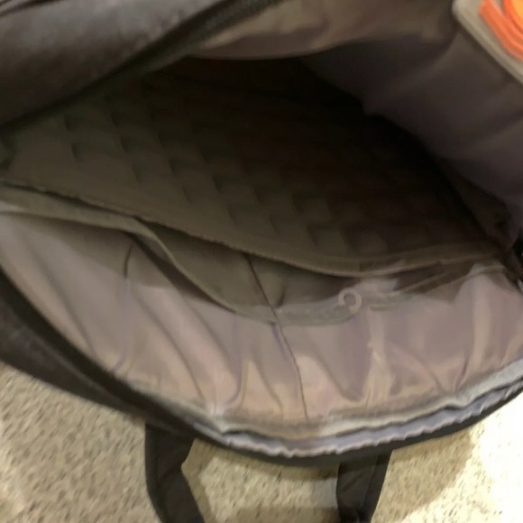 Burner 15” Laptop Shockproof/Waterproof Bag - Picture 4 of 7